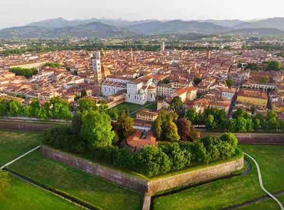 Appartamento Poggio Del Sole Lucca Exteriér fotografie